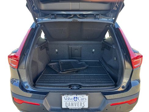 Used 2019 Volvo XC40 T5 Inscription image 5