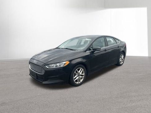 Used 2014 Ford Fusion SE image 1