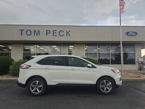 Used 2023 Ford Edge SEL w/ Convenience Package AWD/4WD image 6