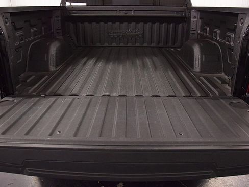 Used 2024 Chevrolet Silverado 1500 High Country w/ Z71 Off-Road Package image 7