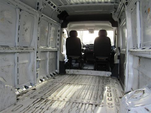 Used 2017 RAM ProMaster 2500 image 24