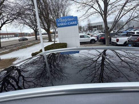 Used 2021 Mercedes-Benz GLA 250 4MATIC image 16