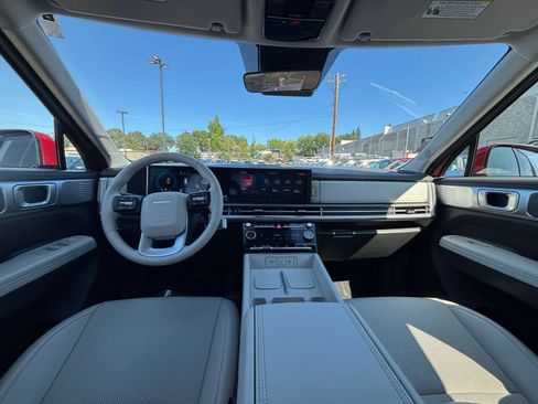 Used 2025 Hyundai Santa Fe SEL FWD image 36