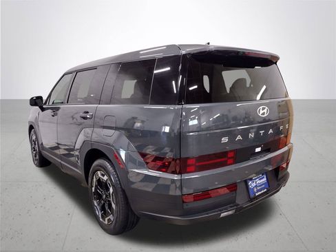 Used 2025 Hyundai Santa Fe SE image 12