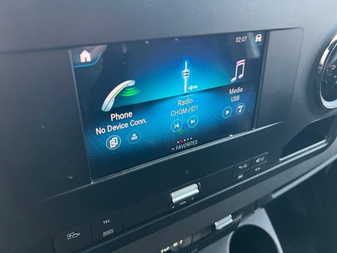 Used 2024 Mercedes-Benz Sprinter 2500 image 26