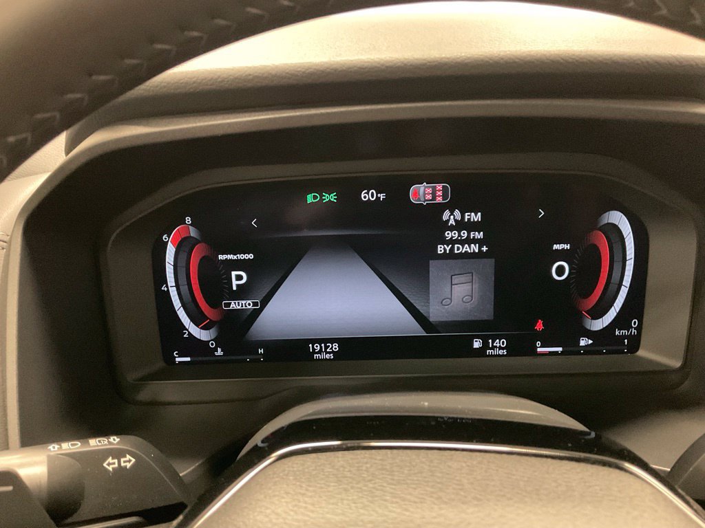 Used 2026 Nissan Rogue SL AWD/4WD image 2