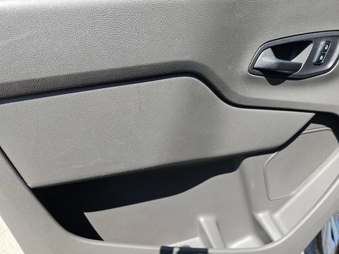 Certified 2023 Ford Transit 350 XLT RWD image 24