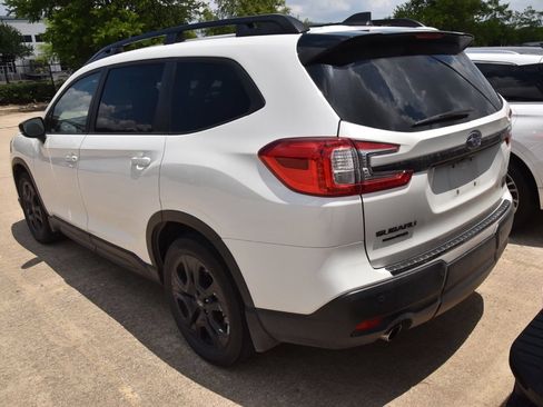 Used 2025 Subaru Ascent Bronze Edition AWD/4WD image 6
