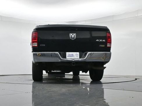 Used 2017 RAM 1500 Classic SLT AWD/4WD image 37