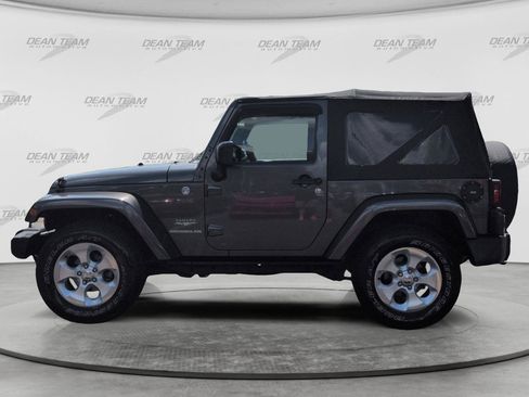 Used 2014 Jeep Wrangler Sahara w/ Connectivity Group AWD/4WD image 4
