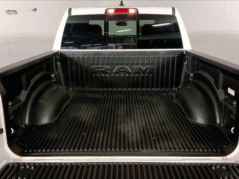 Used 2023 RAM 1500 Big Horn AWD/4WD image 4