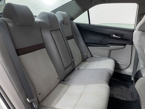 Used 2012 Toyota Camry LE image 22