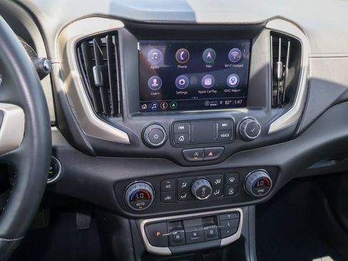 Used 2023 GMC Terrain Denali w/ Denali Premium Package AWD/4WD image 15