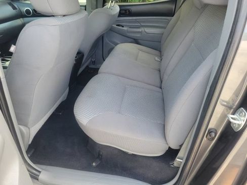 Used 2013 Toyota Tacoma PreRunner w/ SR5 Pkg RWD image 15