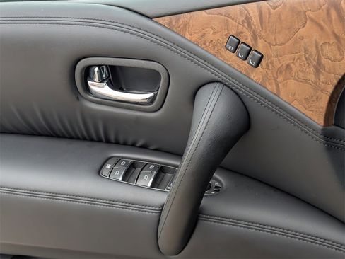 Used 2022 Nissan Armada SL w/ Captain's Chairs Package image 26