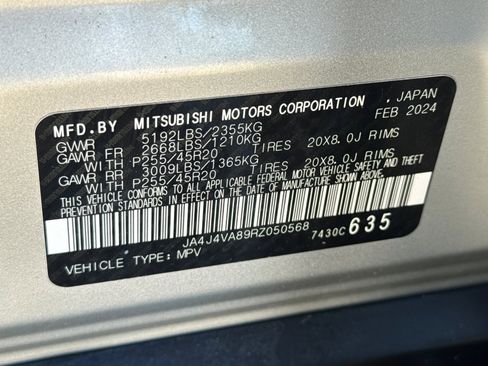 Used 2024 Mitsubishi Outlander SE image 32