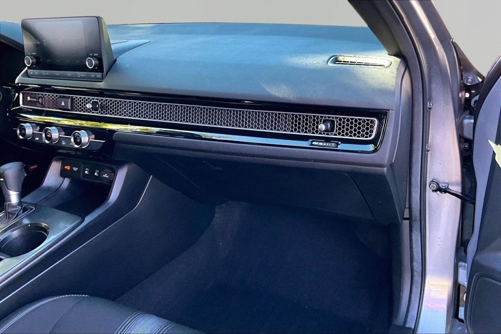 Used 2025 Honda Civic Sport image 18