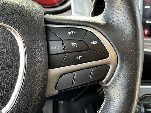 Used 2017 Dodge Challenger SRT Hellcat image 18