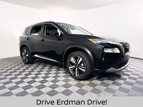 Certified 2021 Nissan Rogue SL w/ Premium Package FWD image 1