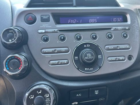 Used 2013 Honda Fit image 19