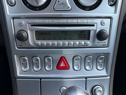 Used 2005 Chrysler Crossfire Limited RWD image 25