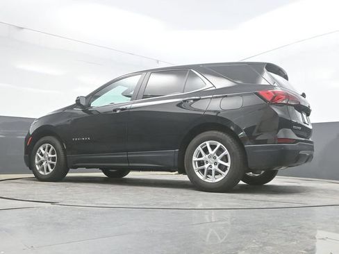 Used 2023 Chevrolet Equinox LT AWD/4WD image 28