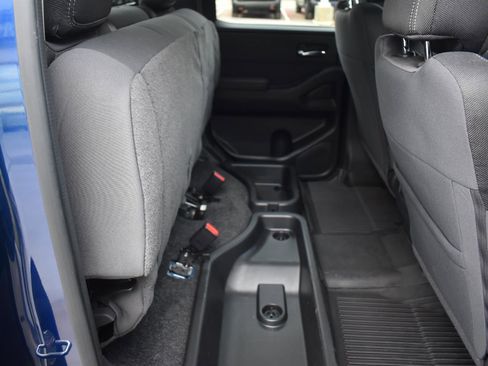 Used 2023 Nissan Frontier SV w/ SV Convenience Package image 55