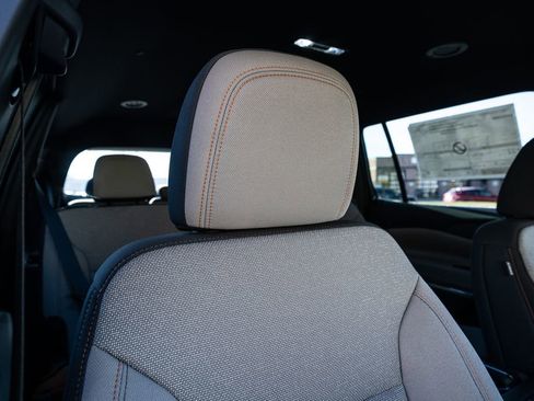 New 2026 Chevrolet Traverse LT image 15