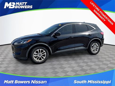 Used 2020 Ford Escape SE image 1