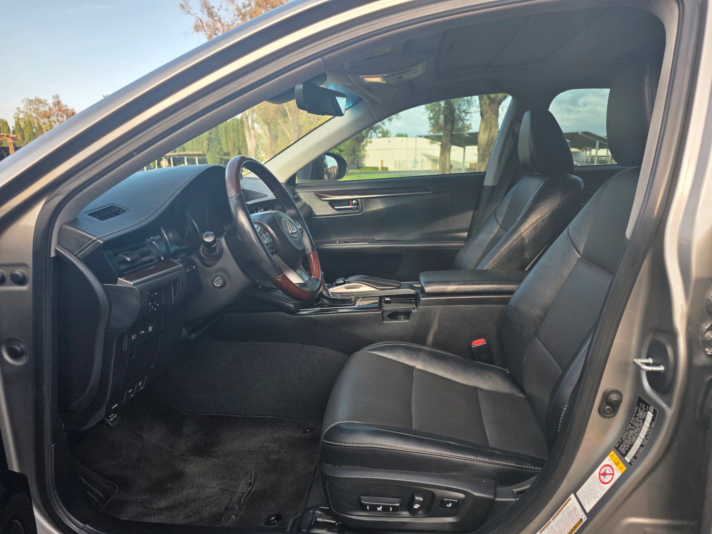 Used 2018 Lexus ES 350 w/ Navigation System Package FWD image 15
