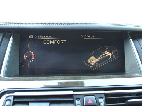 Used 2015 BMW 750Li image 24