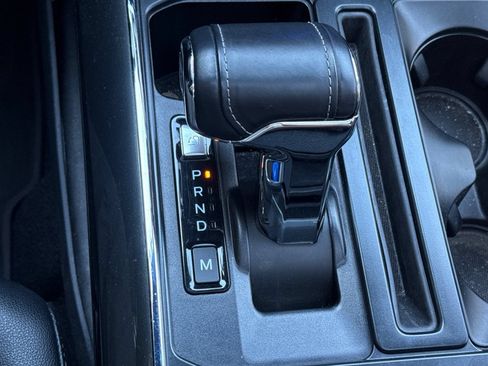 Used 2022 Ford F150 Lariat w/ Equipment Group 502A High AWD/4WD image 31