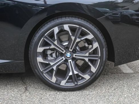 Used 2025 BMW 230i Coupe w/ Premium Package RWD image 12