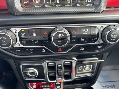 Used 2022 Jeep Wrangler Unlimited Rubicon w/ Steel Bumper Group AWD/4WD image 42