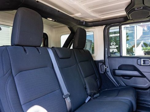 Used 2021 Jeep Wrangler Unlimited Sahara w/ Uconnect 4C Nav & Sound Group AWD/4WD image 25