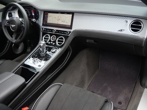 Used 2023 Bentley Continental GT V8 AWD/4WD image 2