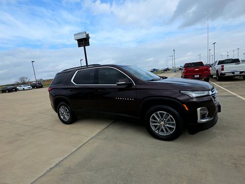 Used 2022 Chevrolet Traverse LT image 5