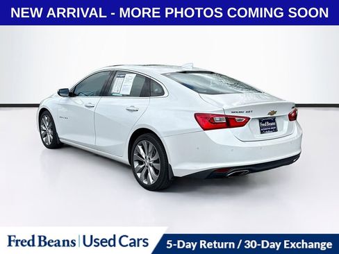 Used 2017 Chevrolet Malibu Premier w/ Premier Sun and Wheel Package FWD image 6
