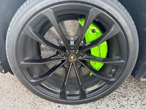 Used 2020 Lamborghini Urus AWD/4WD image 30