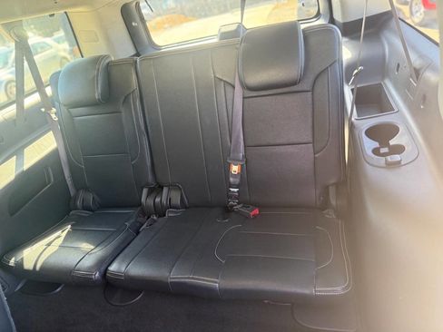 Used 2016 Chevrolet Suburban LS image 20