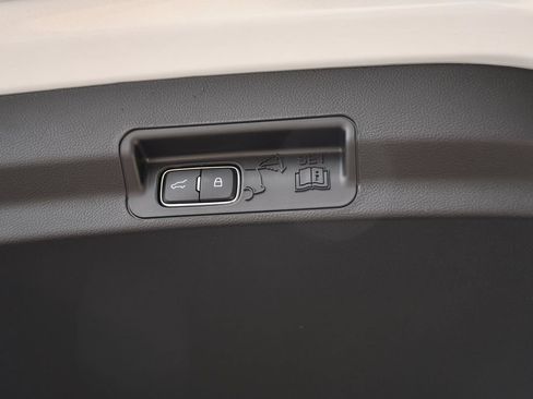 Used 2026 Ford Explorer Active w/ Active Comfort Package AWD/4WD image 21