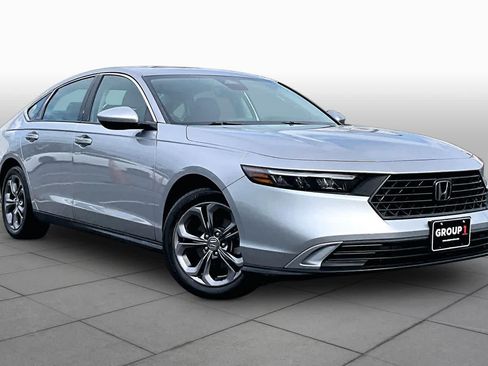 Used 2023 Honda Accord EX image 3