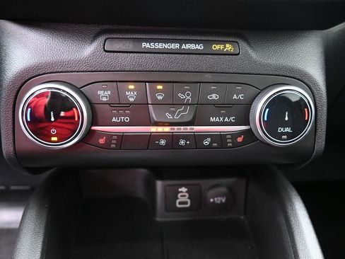 Used 2024 Ford Escape Active image 12