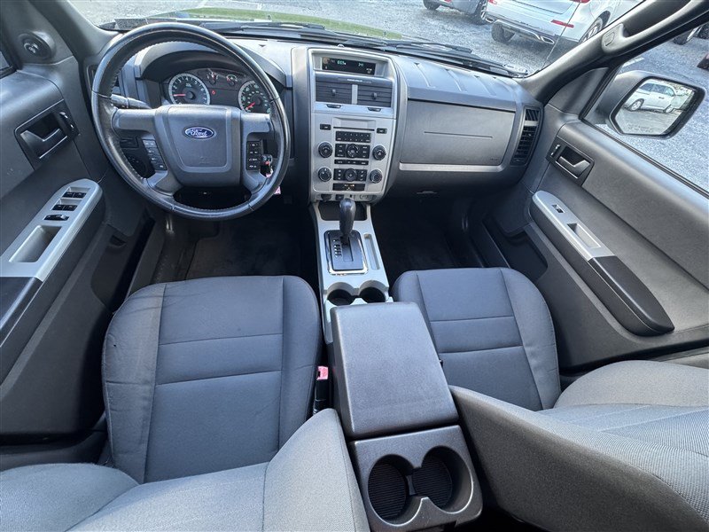 Used 2012 Ford Escape XLT FWD image 9
