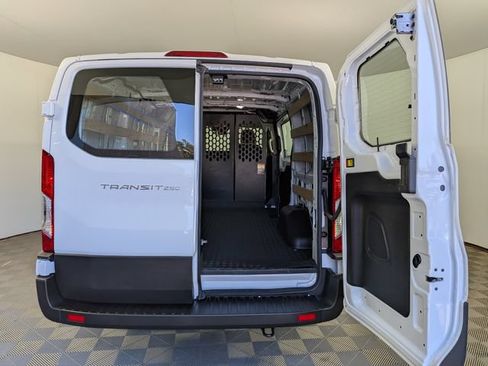 Used 2025 Ford Transit 250 Low Roof w/ Exterior Upgrade Package RWD image 9