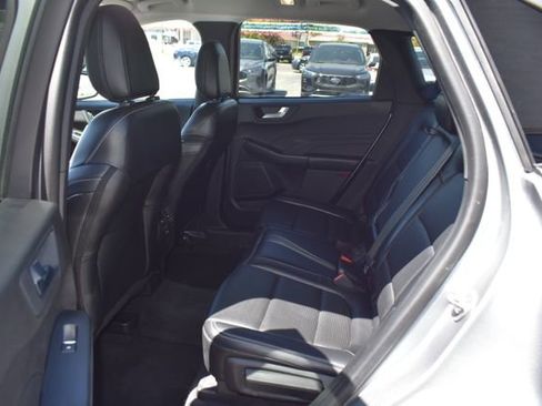 Used 2023 Ford Escape Platinum AWD/4WD image 35