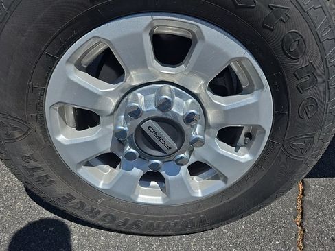 Used 2024 Ford F250 XLT AWD/4WD image 37