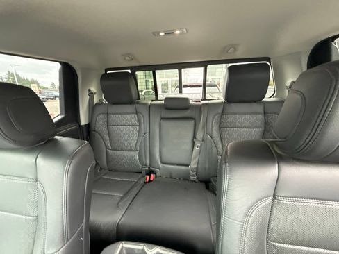 Used 2022 Toyota Tundra Limited w/ TRD Off-Road Package AWD/4WD image 10