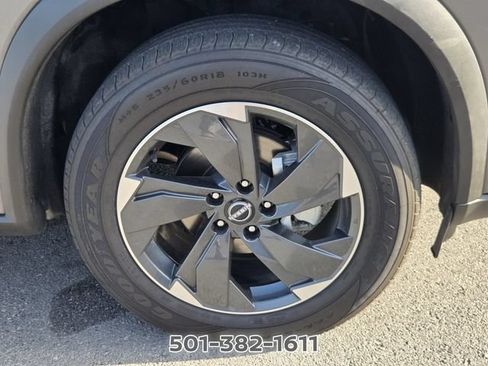 Used 2024 Nissan Rogue SV w/ SV Premium Package AWD/4WD image 21