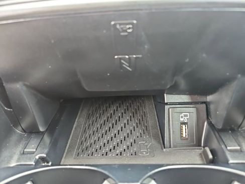 Used 2021 Mercedes-Benz C 300 4MATIC Cabriolet image 23